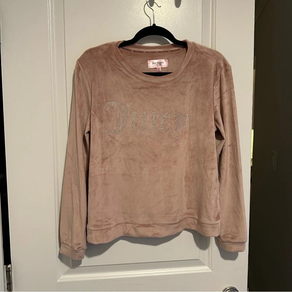 Juicy Couture Sleepwear Velour Rhinestone Long Sleeve and Pants Set in Pink